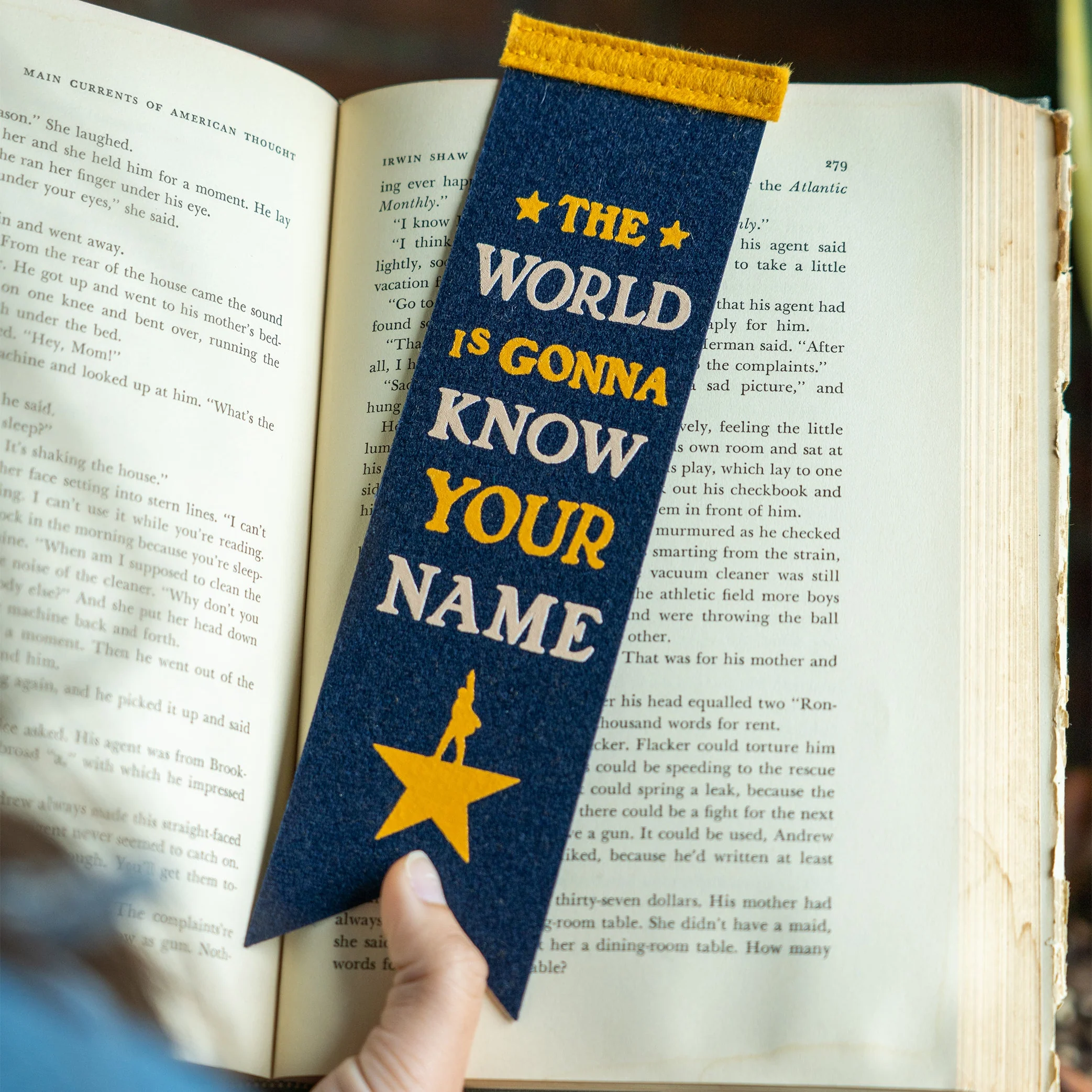 HAMILTON Oxford Pennant World Bookmark - Image 2